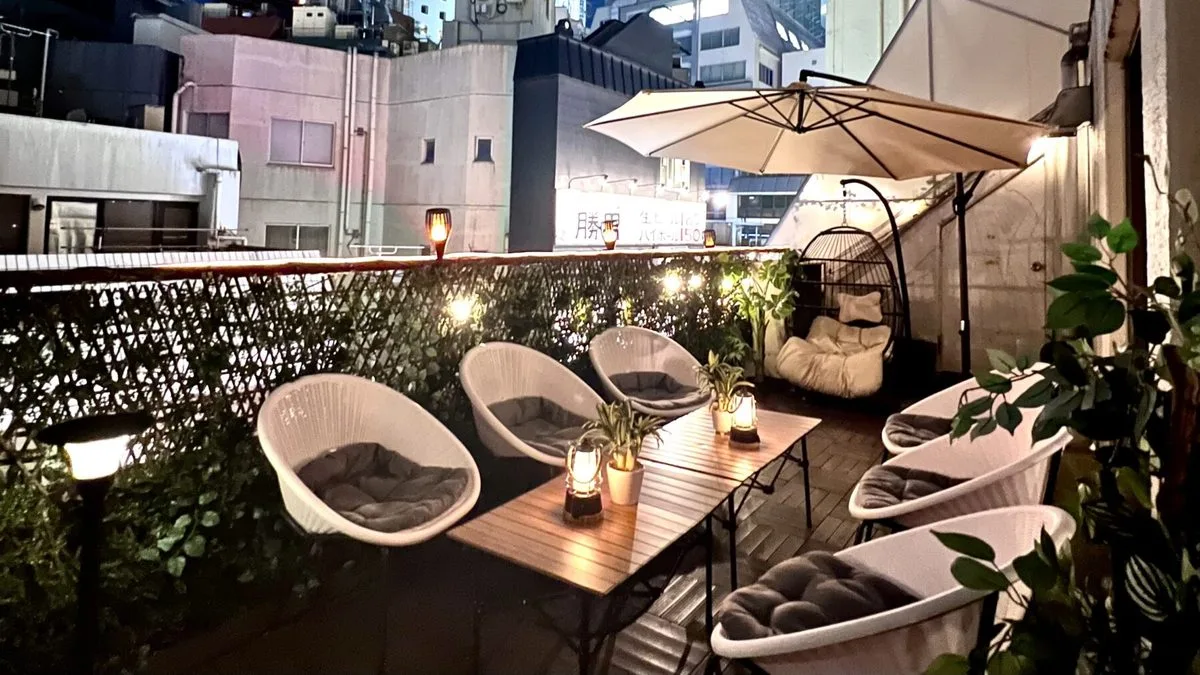 〈少人数貸切〉貸切BBQ&パーティー会場「渋谷ガーデンルーム」テラス夜